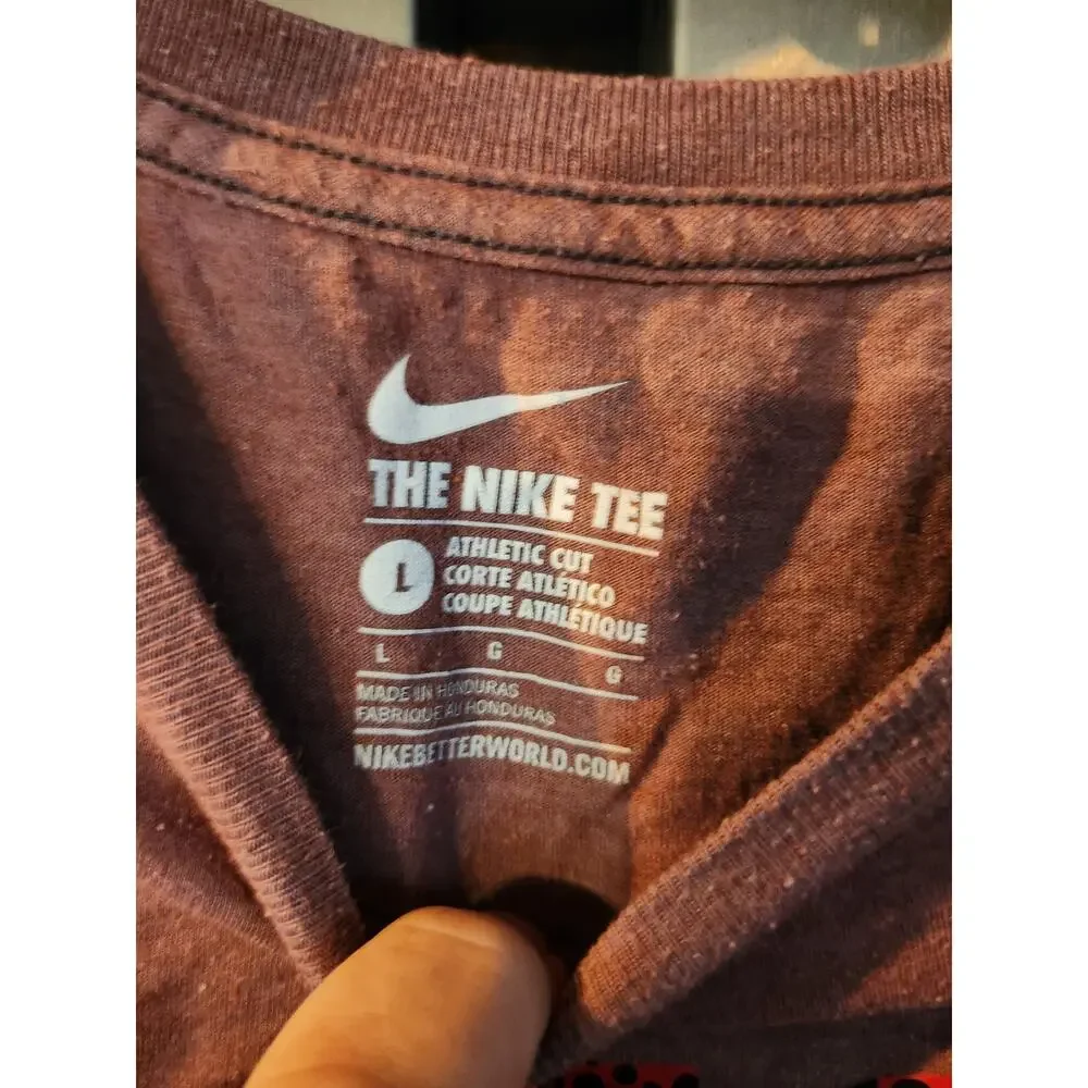 Vintage Nike Faded Red Graphic Athletic Cut T-Shirt Men's Size L